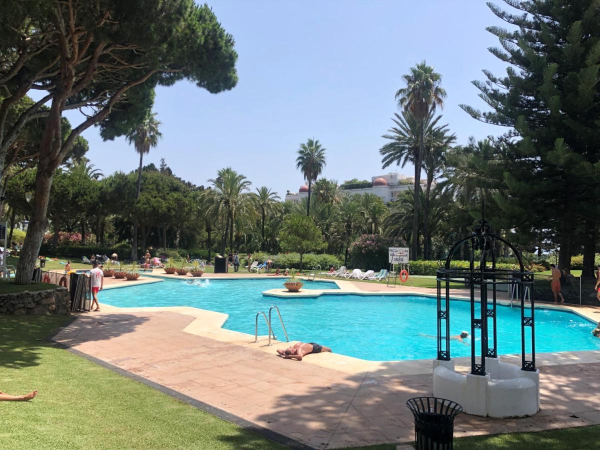 Apartamento Playas Del Duque - Puerto Banus - Marbella Buitenkant foto