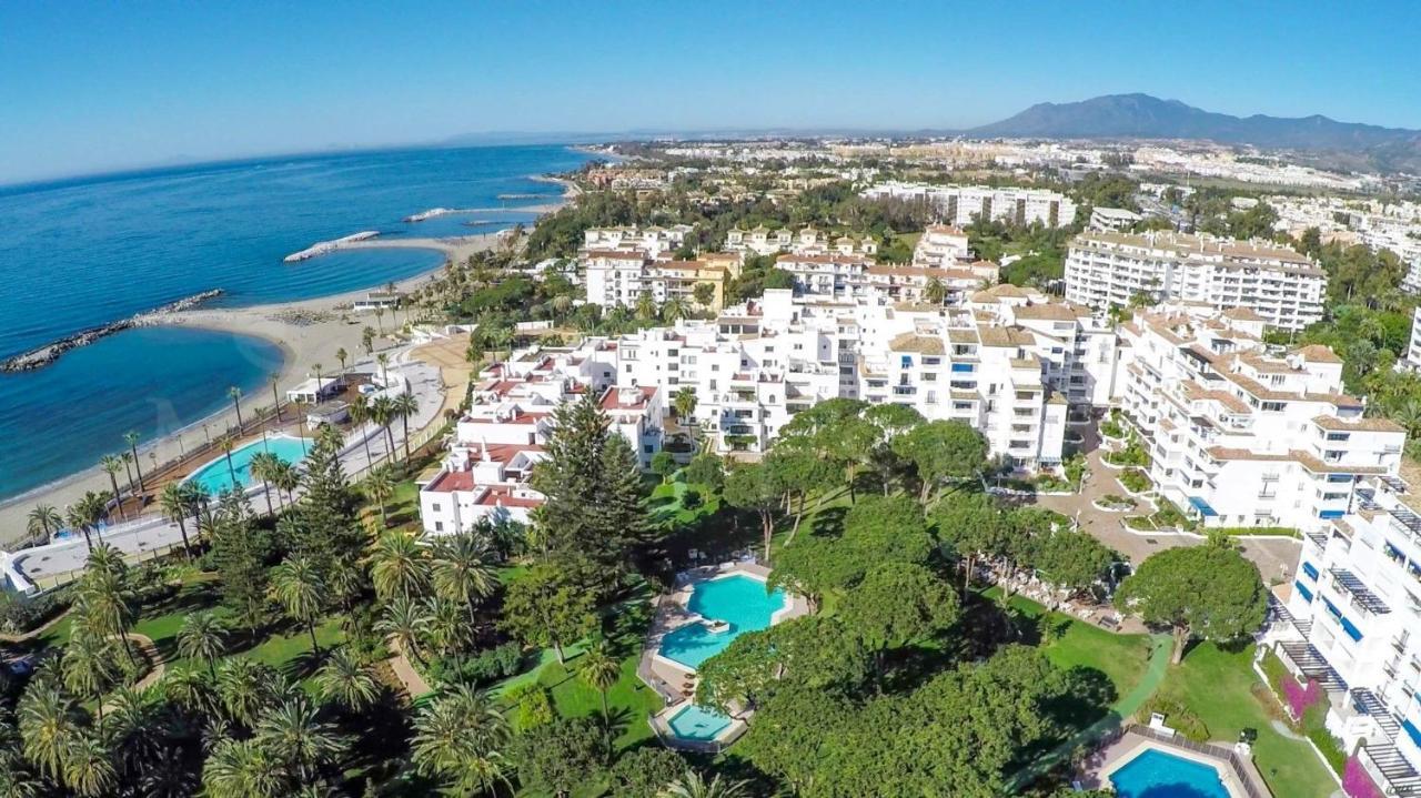 Apartamento Playas Del Duque - Puerto Banus - Marbella Buitenkant foto